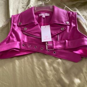 🎀Barbie pink cropped leather vest NEVER worn.🎀